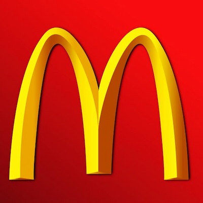 McDonald’s ofrece vacantes con salario desde 1.734 € y beneficios laborales completos